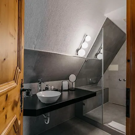 Hotel Riesengebirge 3*